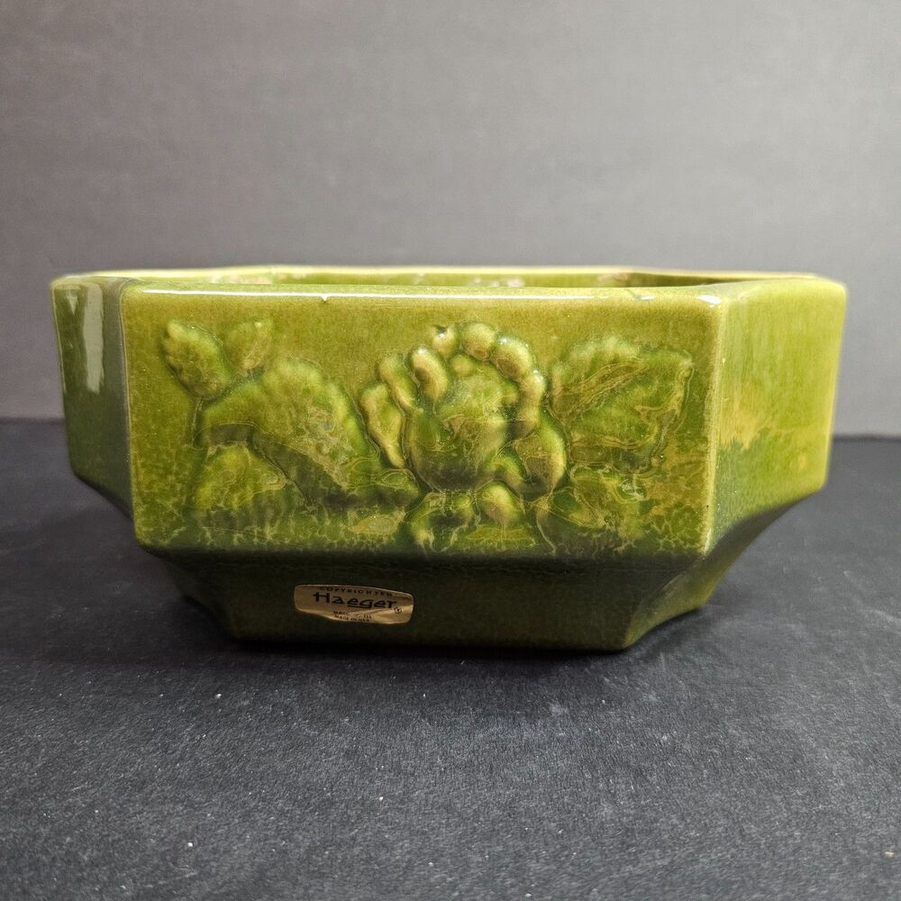 Vtg Haeger Hexagon Flower Pot Green 8.5" Retro Raised Rose Design Midcentury